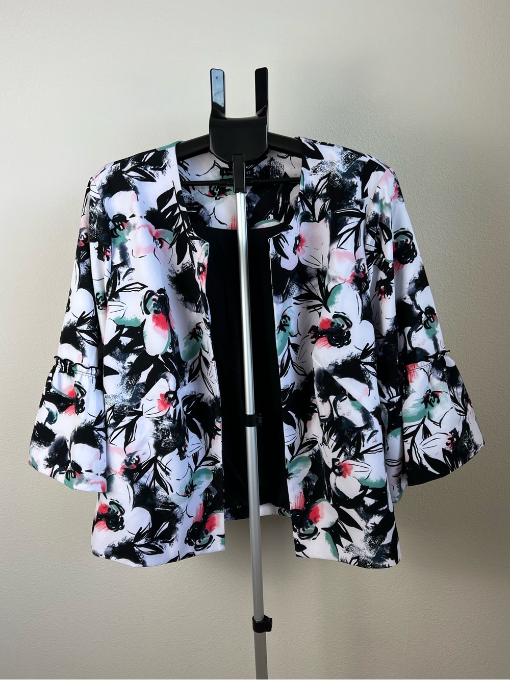 Lane Bryant Floral Kimono Jacket Sz 26 28 Open Front Artsy Career Bell Sleeve